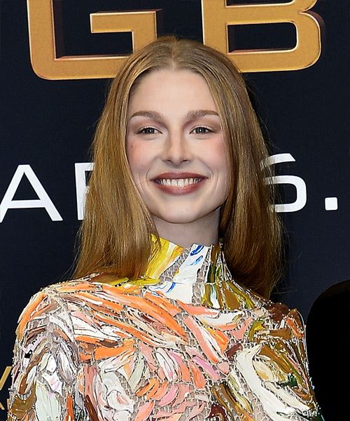 Hunter Schafer Long Carefree Hairstyle